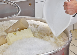 Nuggeteis_Kneter_300x214_20261 MAJA Flake Ice Machine RVH 1500 L ΑΡ